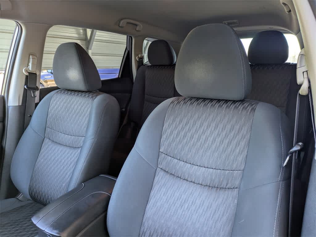 Thumbnail: 2018 Nissan Rogue - 7