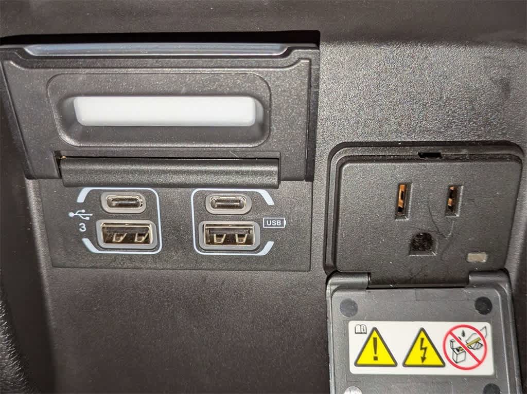 Thumbnail: 2019 Jeep Cherokee - 18