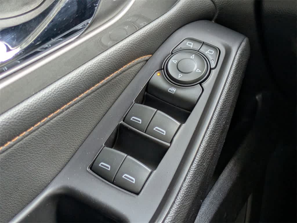 Thumbnail: 2019 Chevrolet Traverse - 28