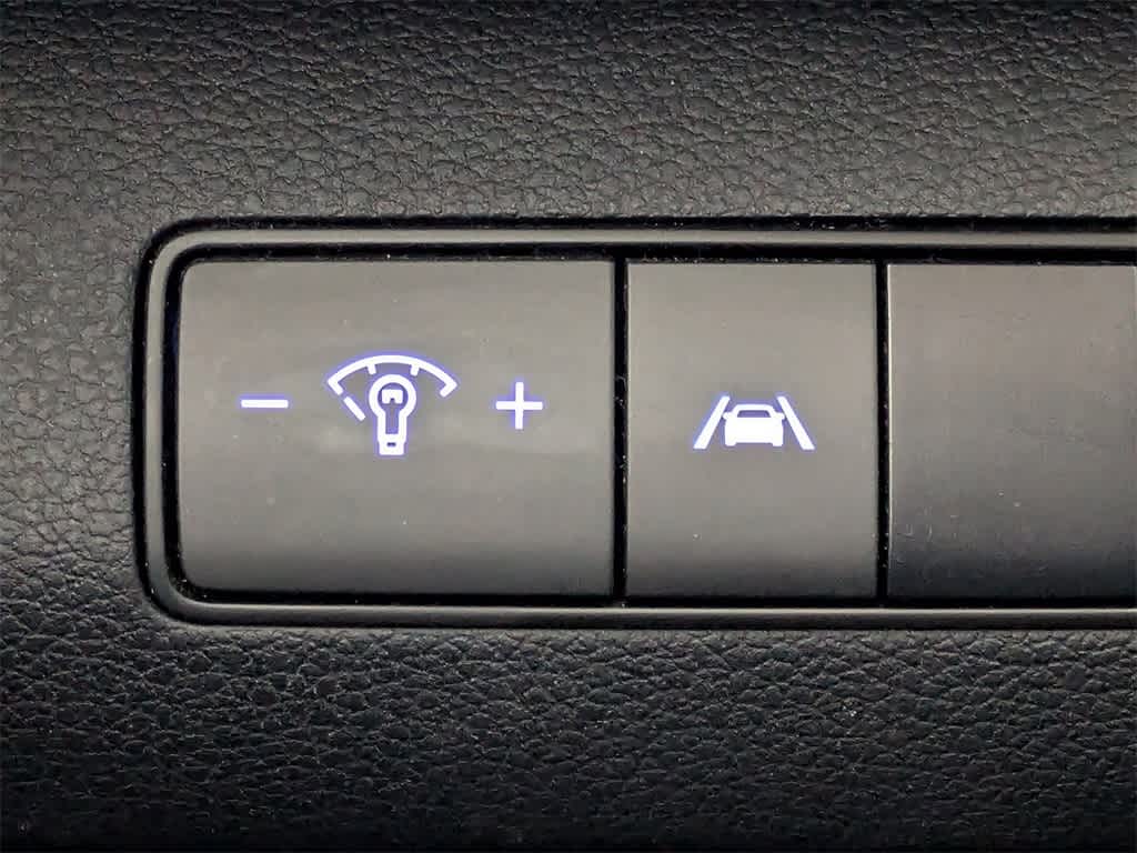 Thumbnail: 2022 Hyundai Santa Fe - 29