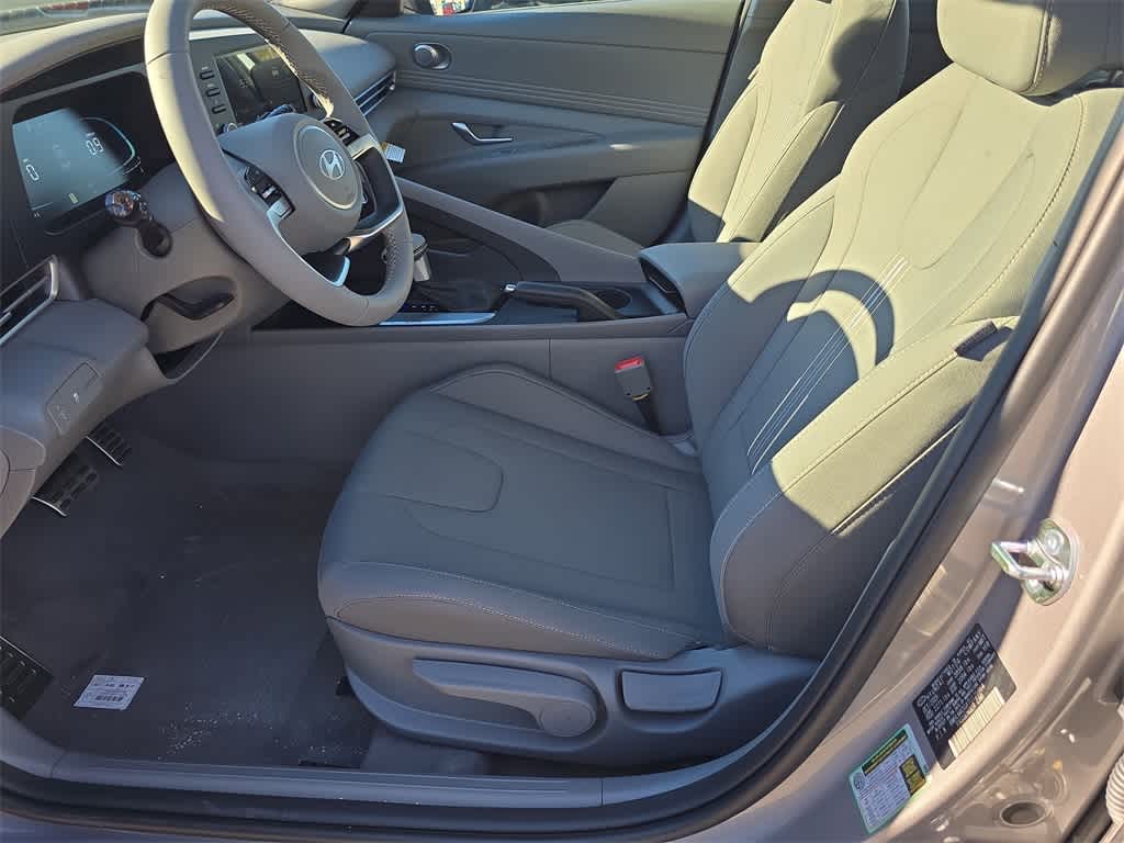 Thumbnail: 2026 Hyundai Elantra - 15