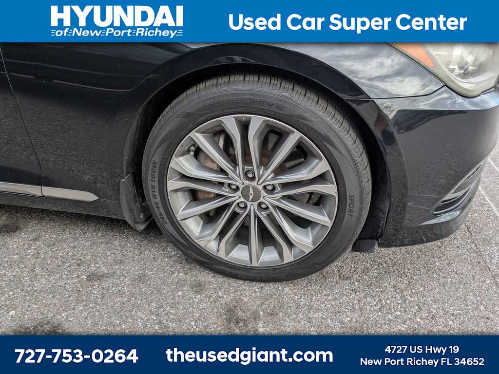 Thumbnail: 2015 Hyundai Genesis - 5