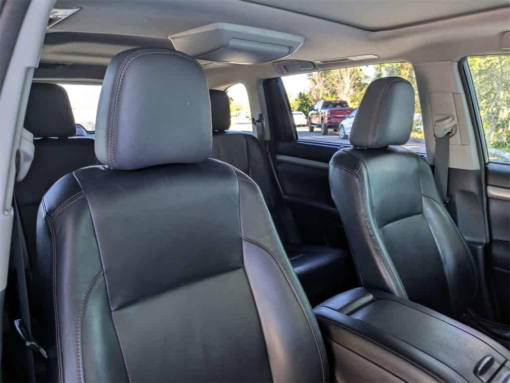 Thumbnail: 2014 Toyota Highlander - 6