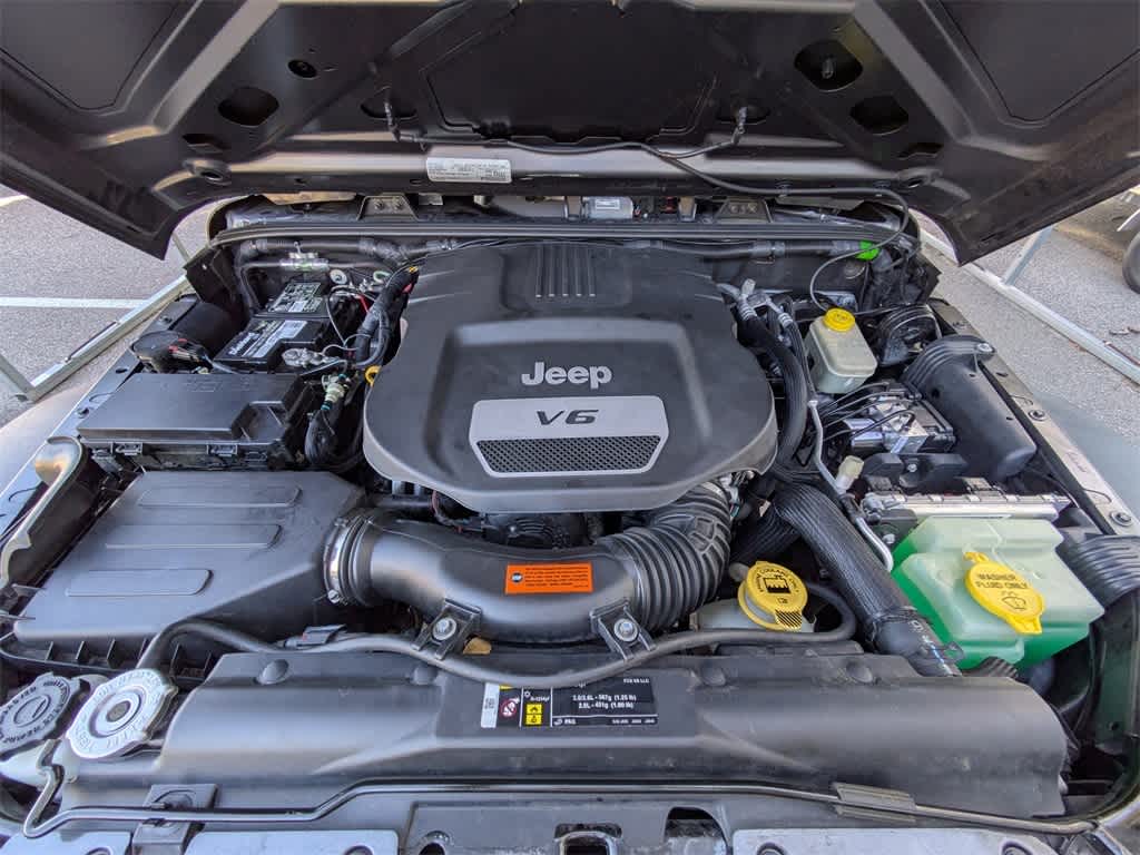 Thumbnail: 2017 Jeep Wrangler - 15