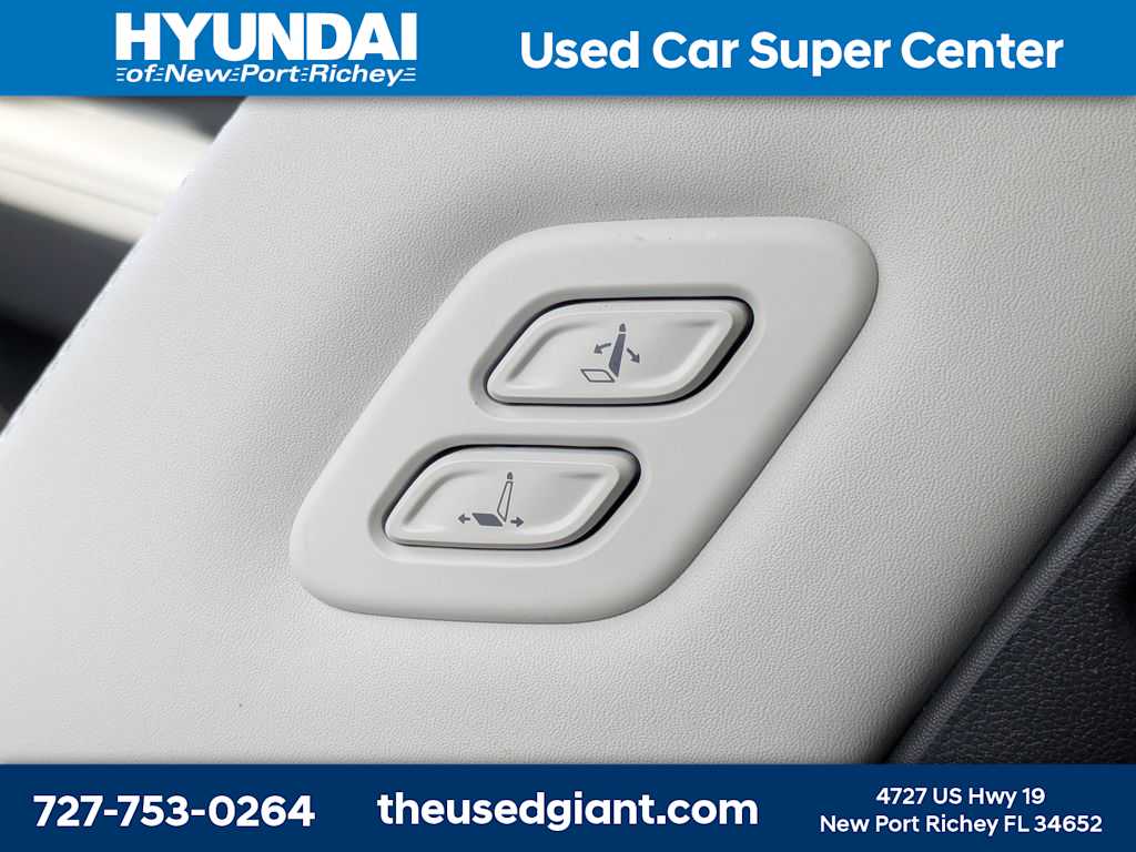 Thumbnail: 2025 Hyundai Santa Fe - 23