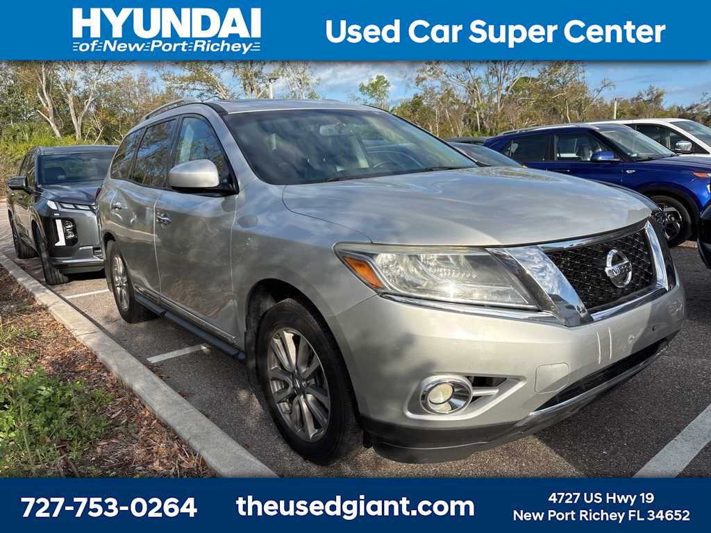 Thumbnail: 2014 Nissan Pathfinder - 4