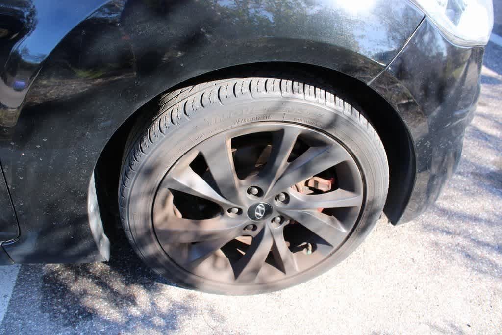 Thumbnail: 2016 Hyundai Veloster - 5