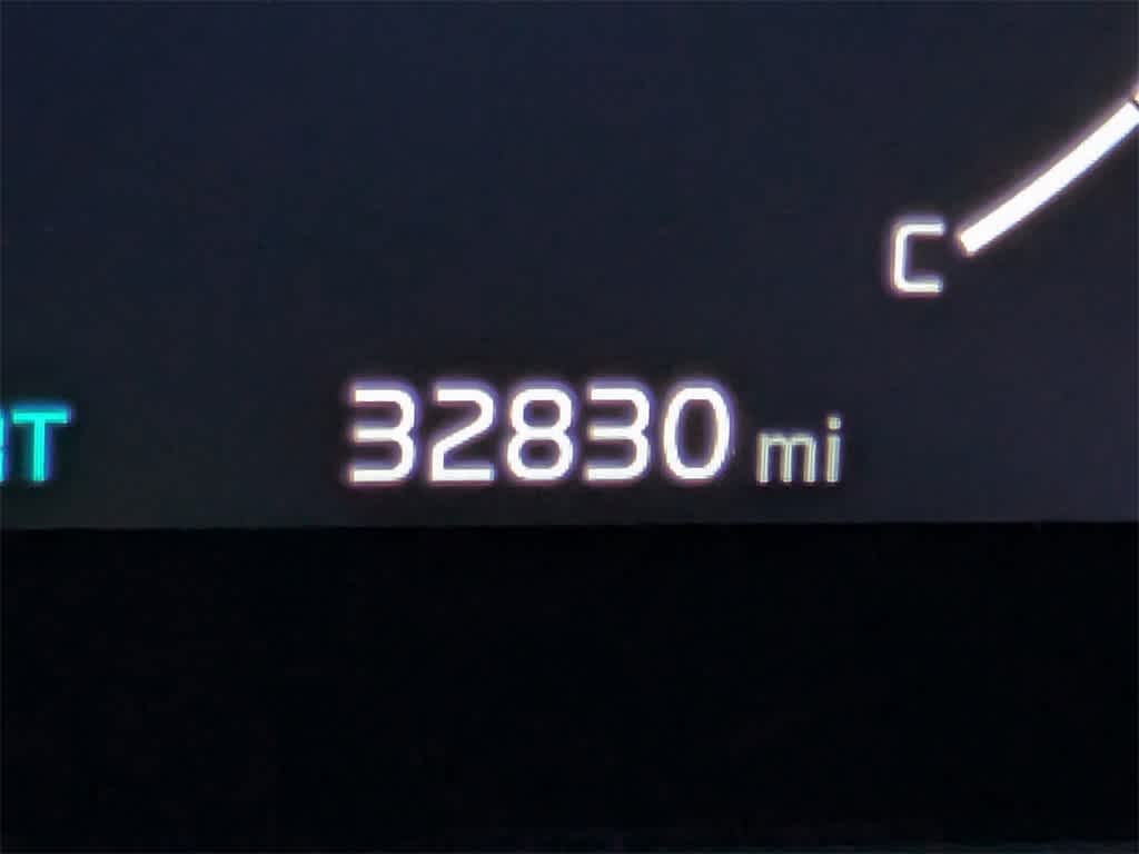 Thumbnail: 2023 Kia Carnival - 43