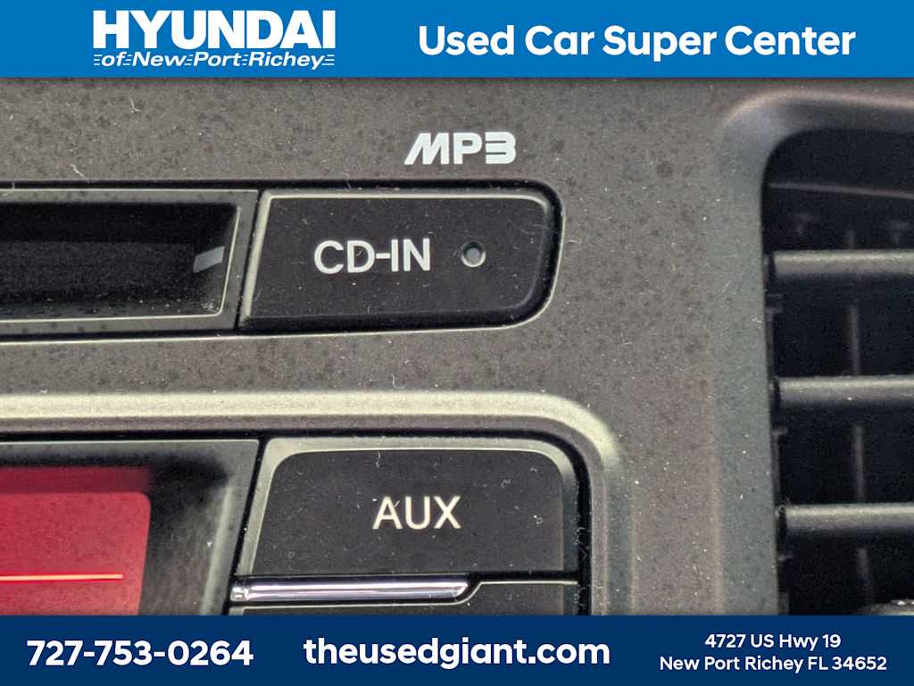 Thumbnail: 2013 Kia Optima - 22