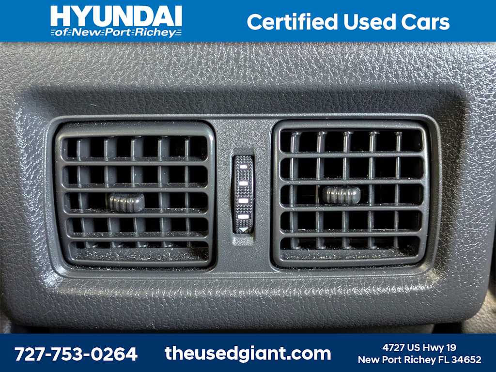 Thumbnail: 2022 Toyota Camry - 15