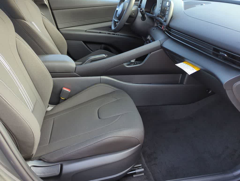 Thumbnail: 2026 Hyundai Elantra - 22