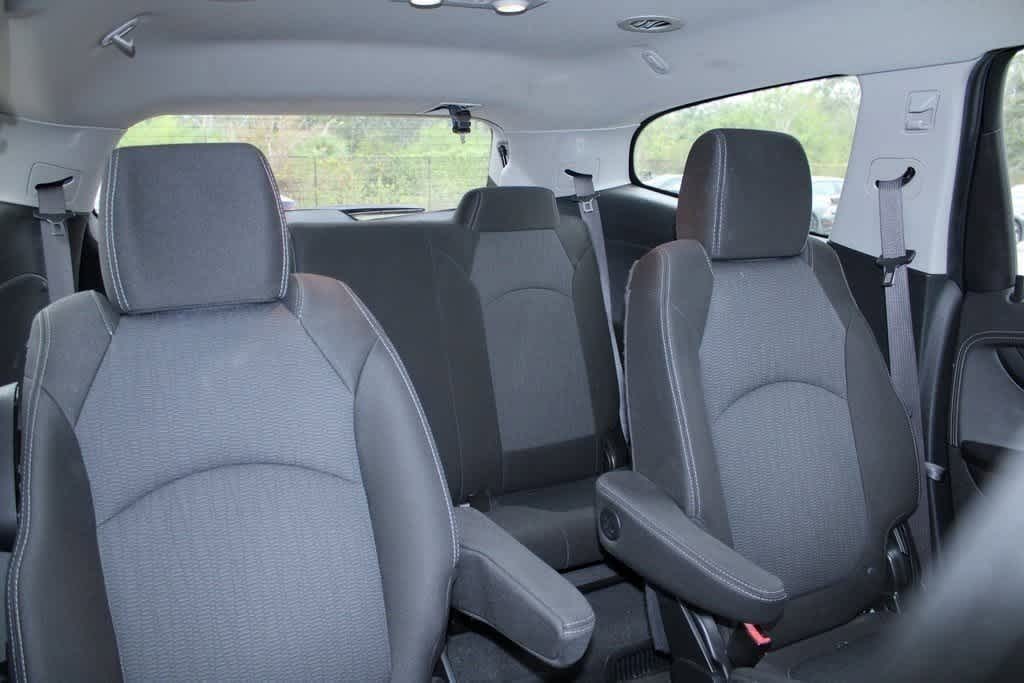 Thumbnail: 2017 Chevrolet Traverse - 9