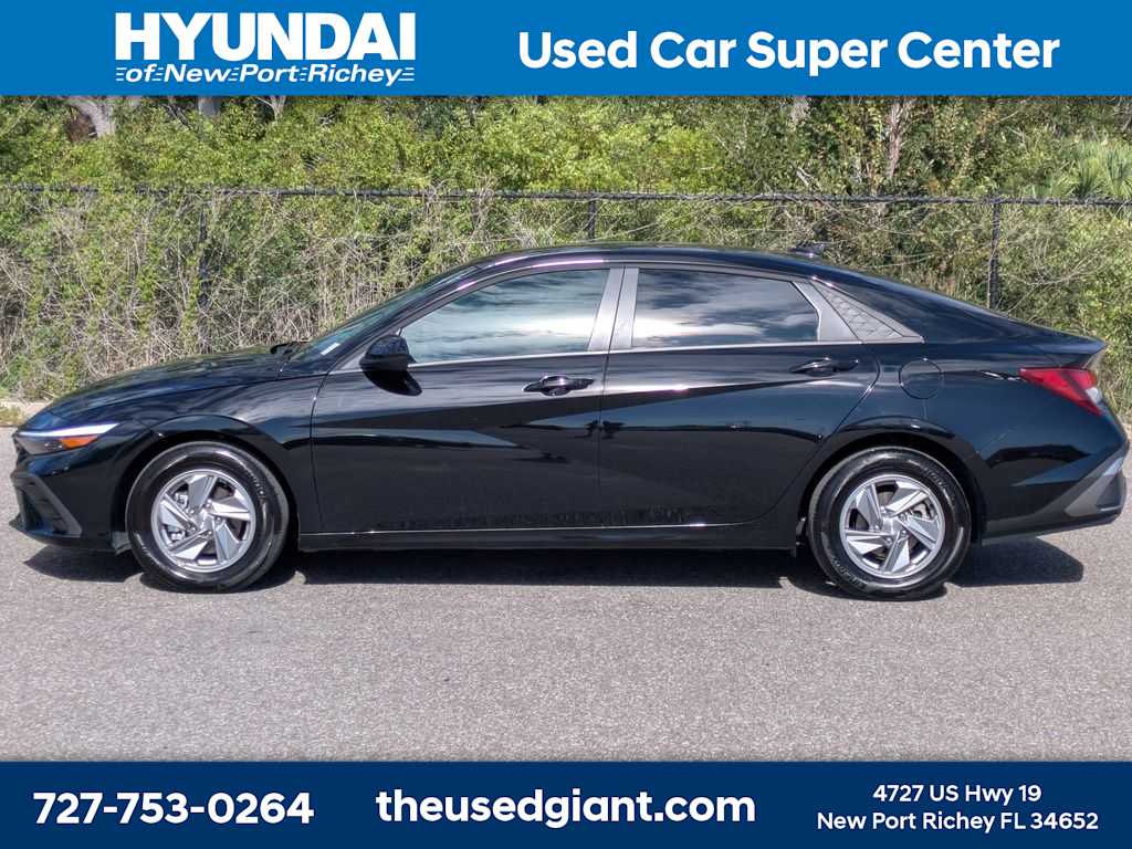 Thumbnail: 2025 Hyundai Elantra - 2