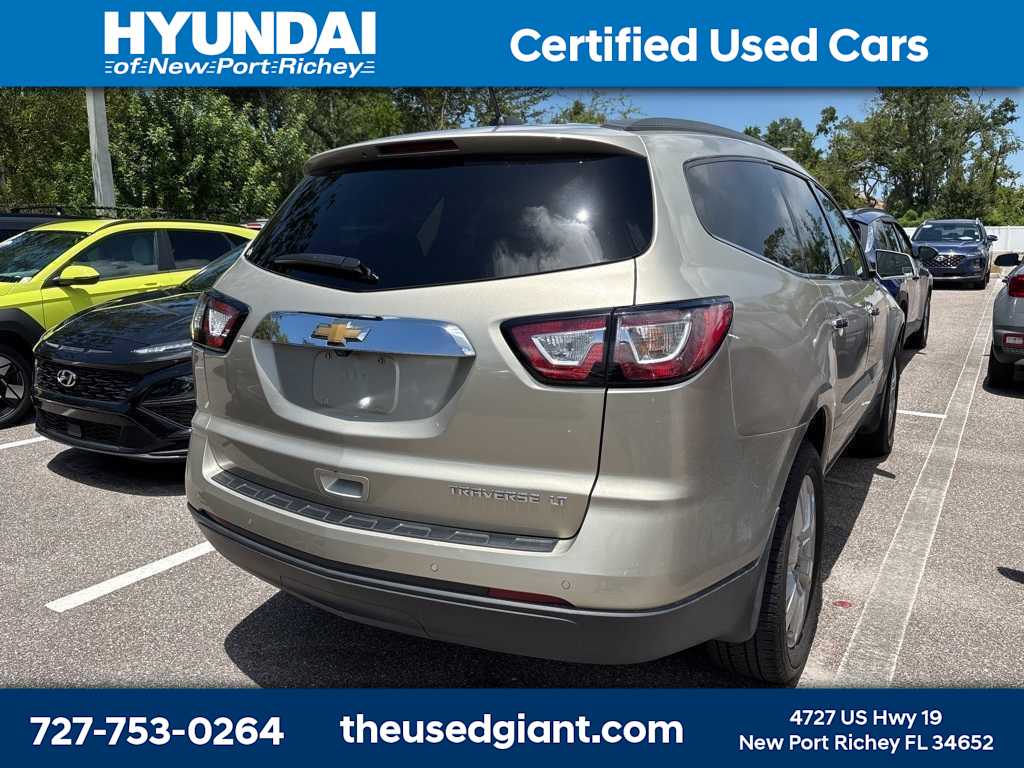 Thumbnail: 2016 Chevrolet Traverse - 3