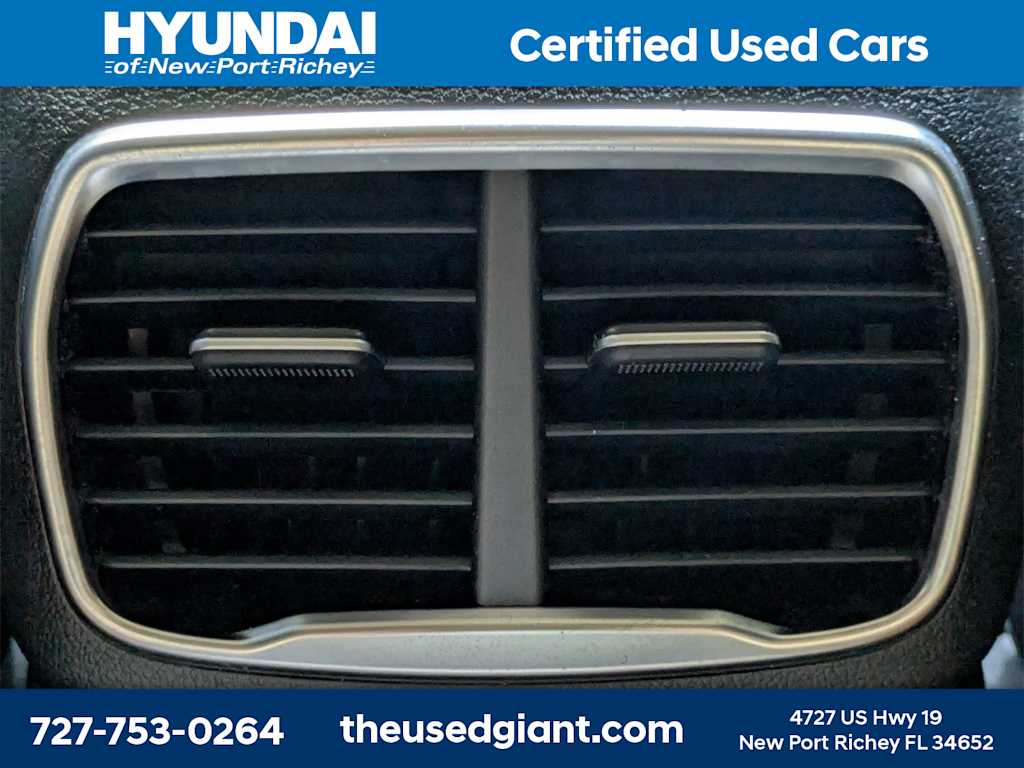 Thumbnail: 2020 Hyundai Santa Fe - 18
