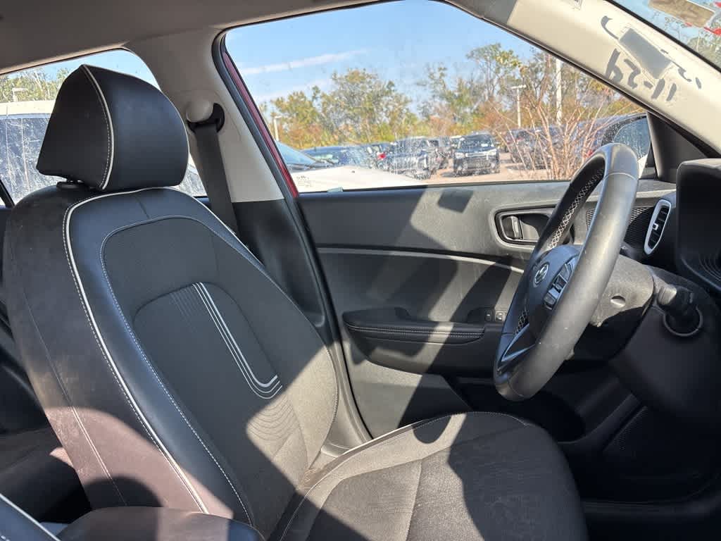 Thumbnail: 2024 Hyundai Venue - 7