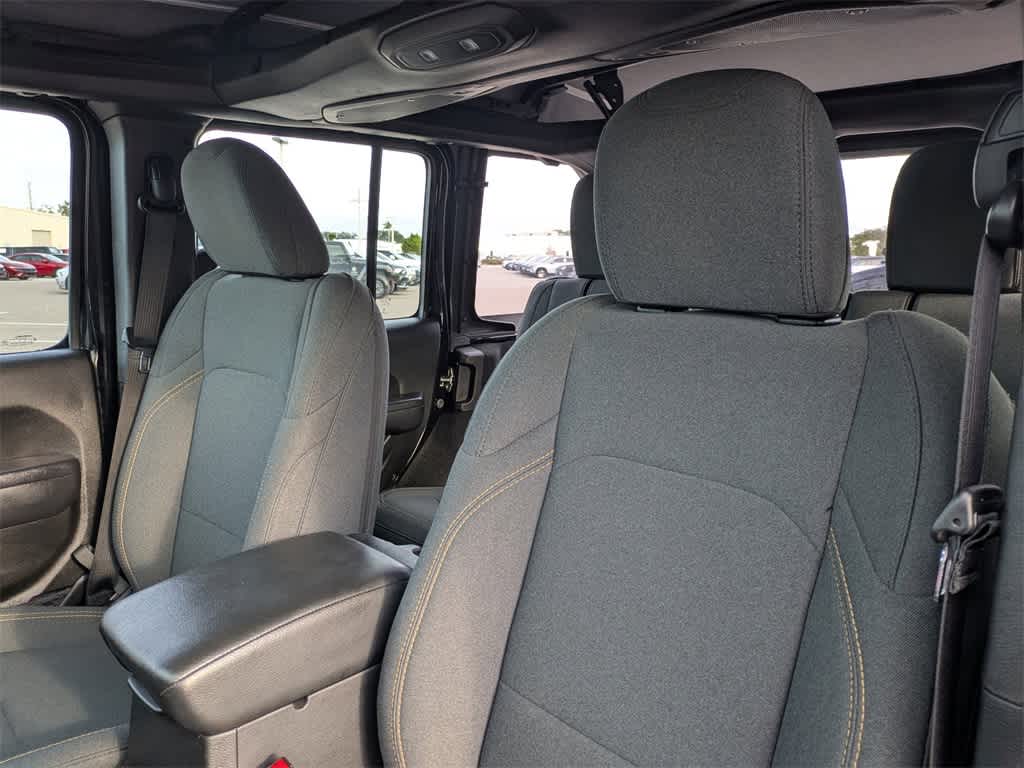 Thumbnail: 2025 Jeep Wrangler - 7