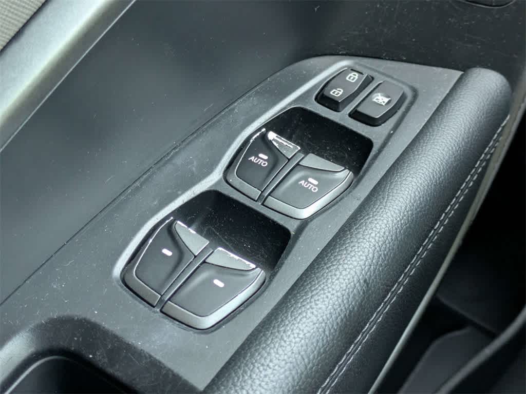 Thumbnail: 2017 Hyundai Santa Fe - 35