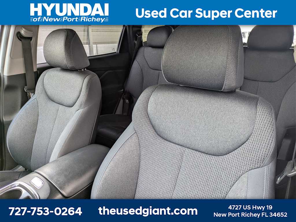 Thumbnail: 2021 Hyundai Santa Fe - 7