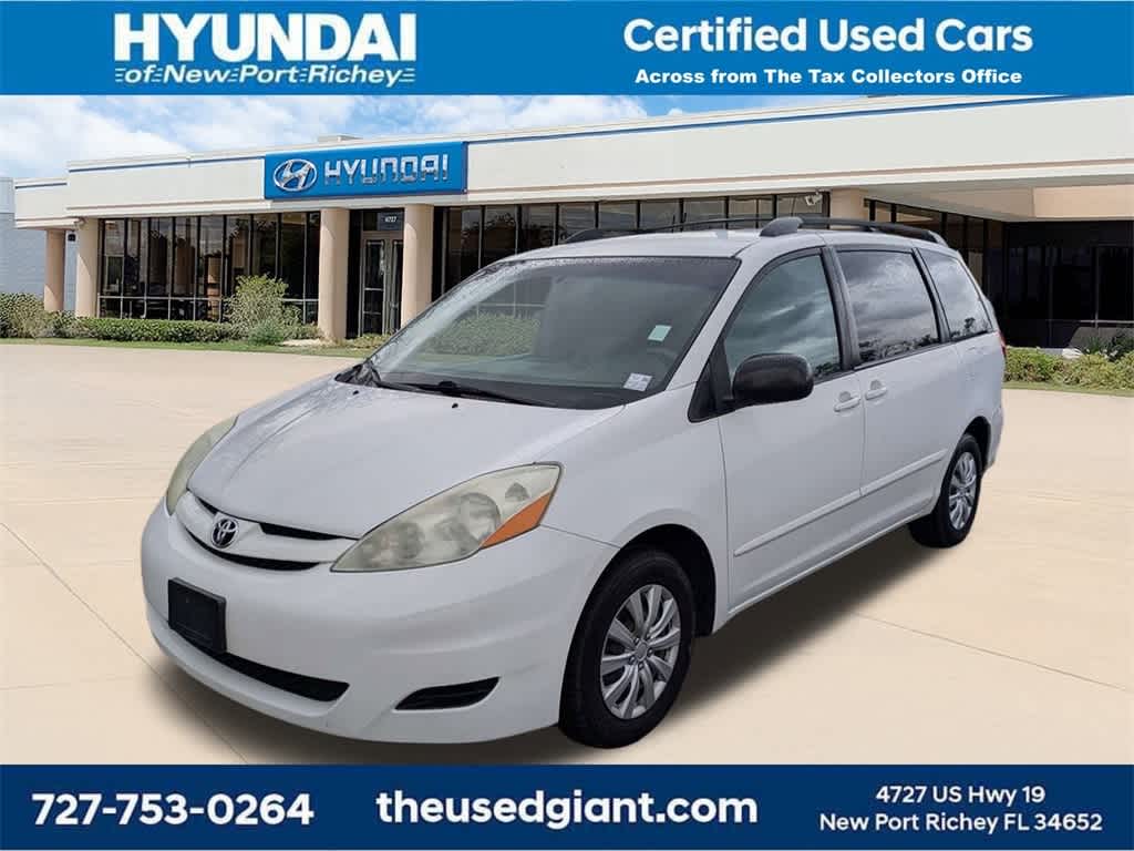 2007 Toyota Sienna LE -
                  New Port Richey, FL