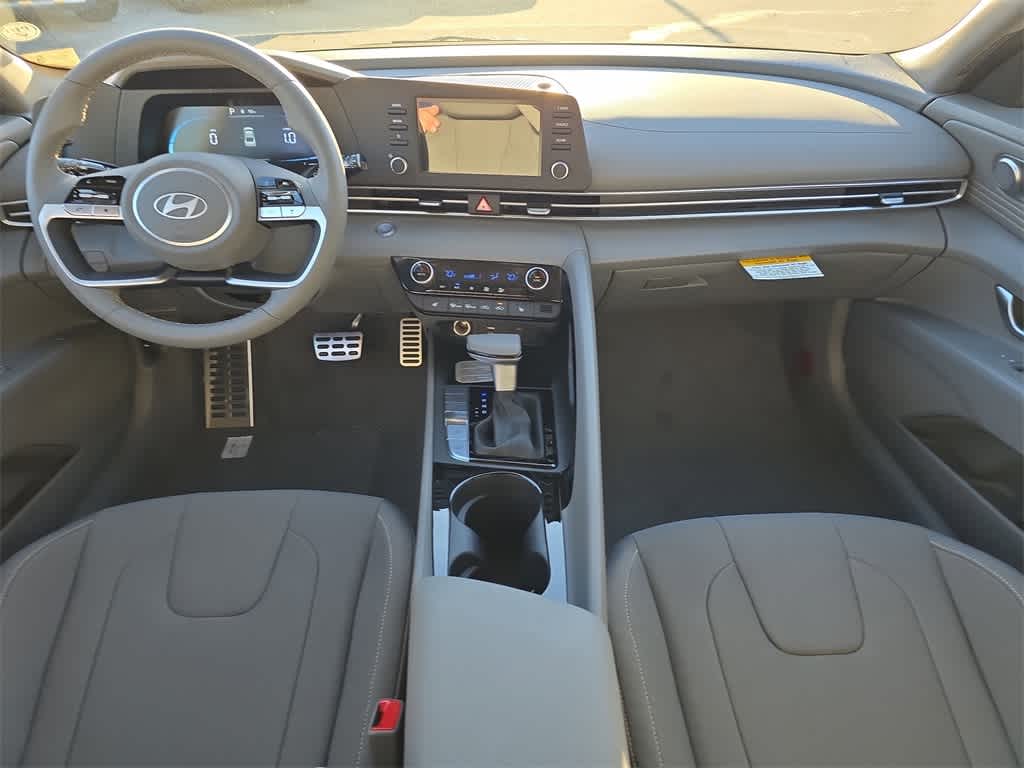 Thumbnail: 2026 Hyundai Elantra - 17