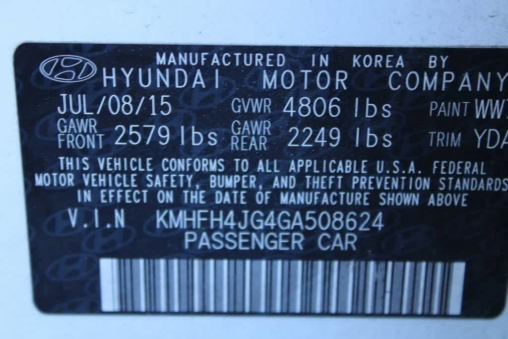 Thumbnail: 2016 Hyundai Azera - 13