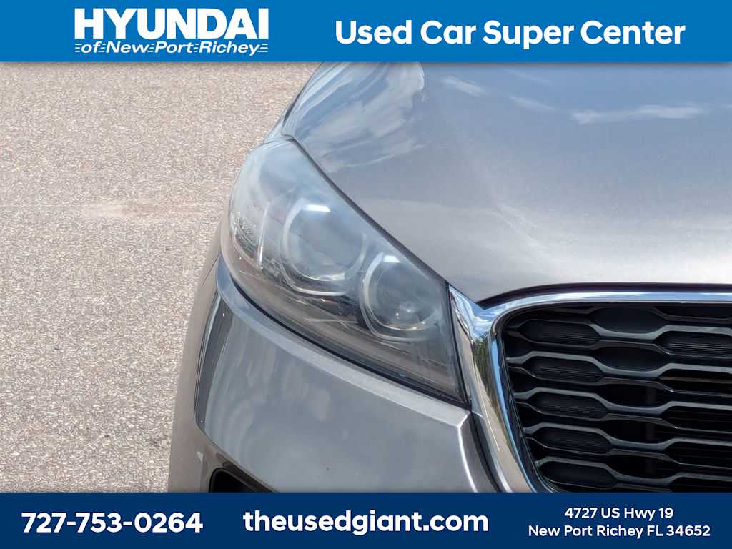 Thumbnail: 2019 Kia Sorento - 9