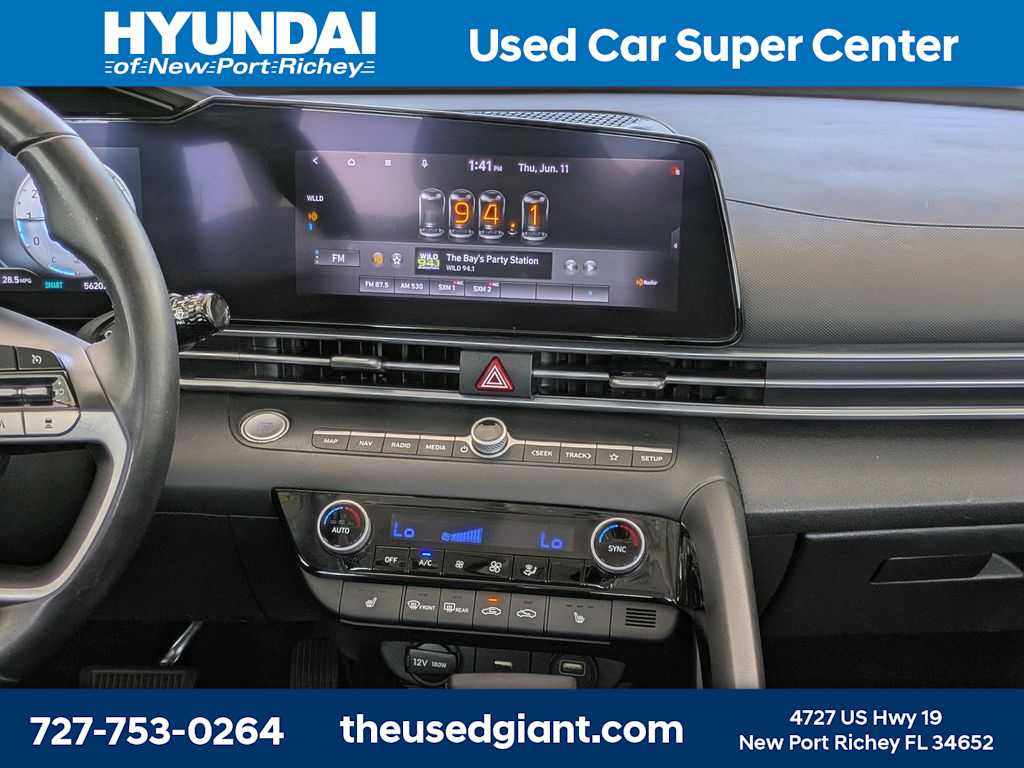Thumbnail: 2022 Hyundai Elantra - 18