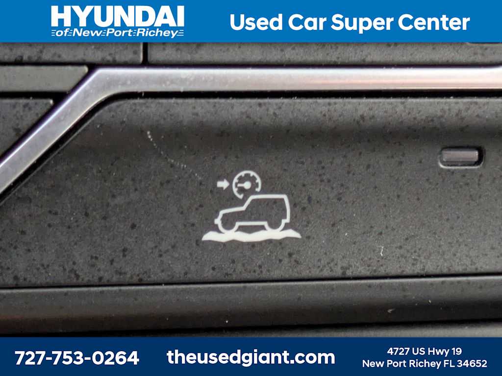 Thumbnail: 2022 Jeep Wrangler - 26