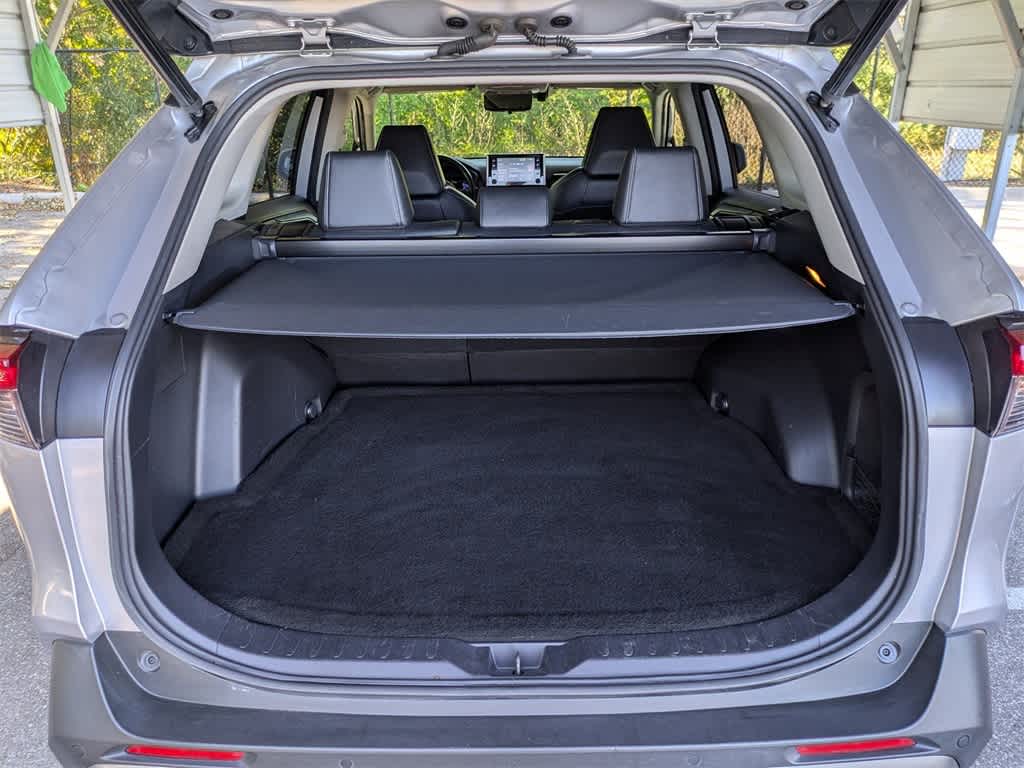 Thumbnail: 2019 Toyota RAV4 - 12