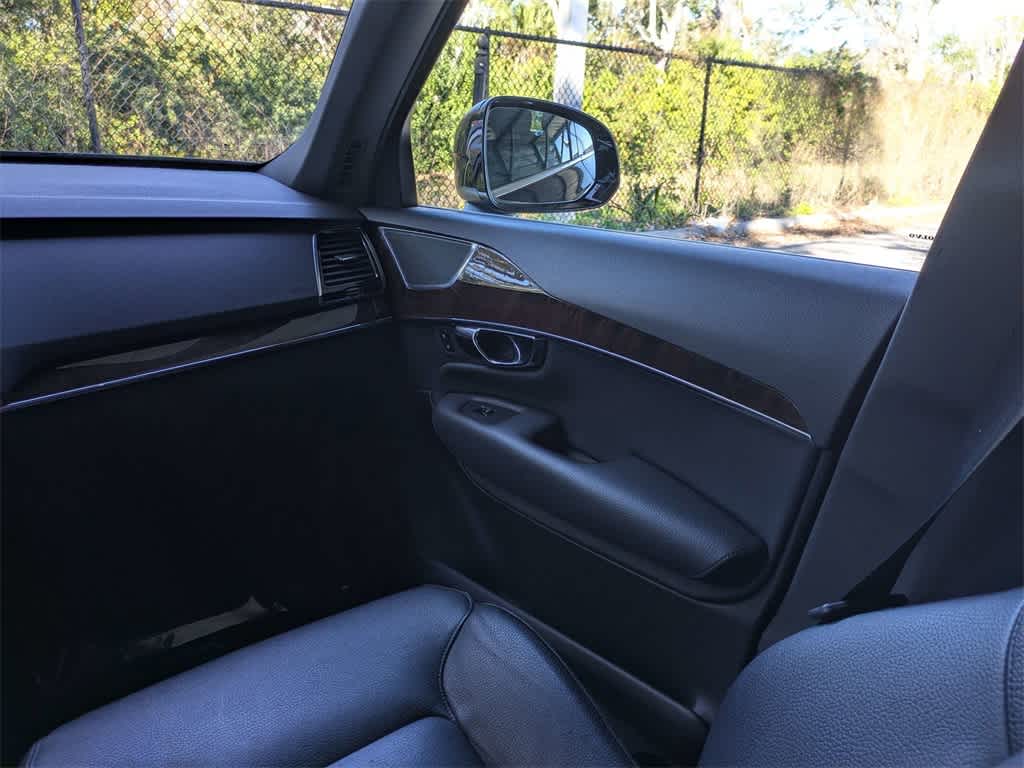 Thumbnail: 2016 Volvo XC90 - 22