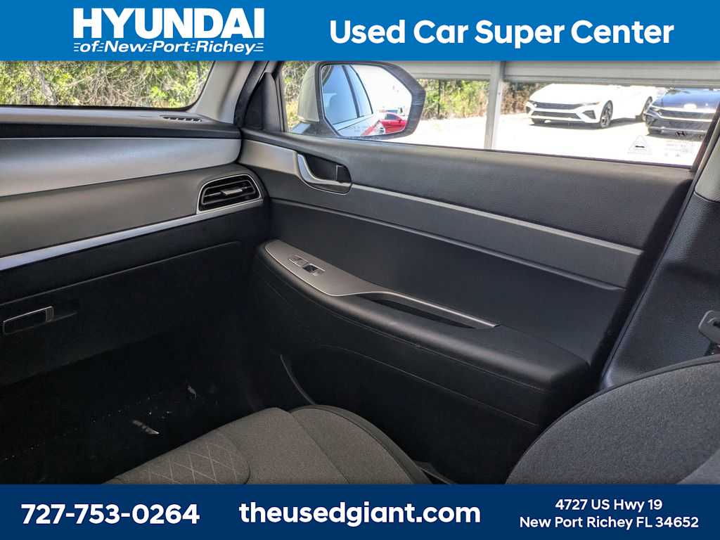 Thumbnail: 2021 Hyundai Palisade - 21