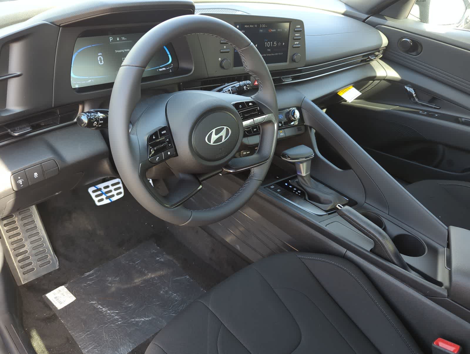 2025 Hyundai Elantra Sport 2