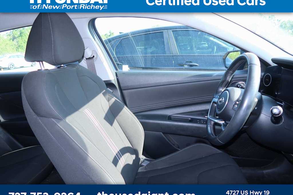 Thumbnail: 2023 Hyundai Elantra - 7