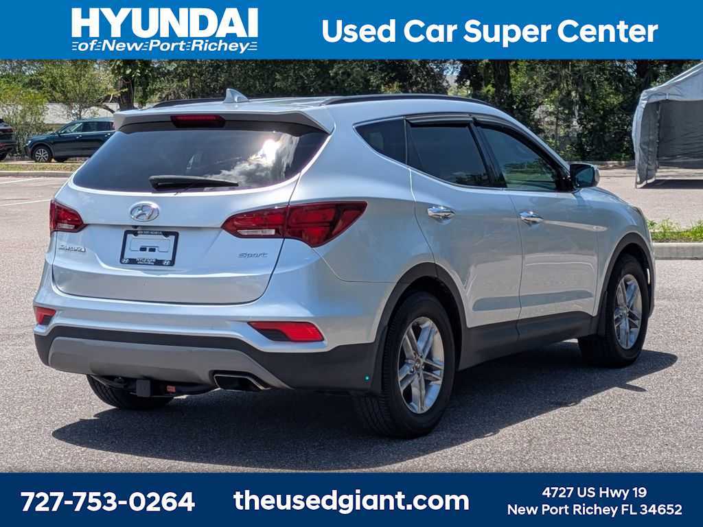 Thumbnail: 2018 Hyundai Santa Fe - 5