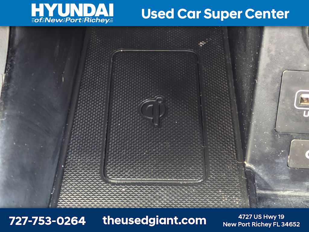 Thumbnail: 2020 Hyundai Elantra - 23