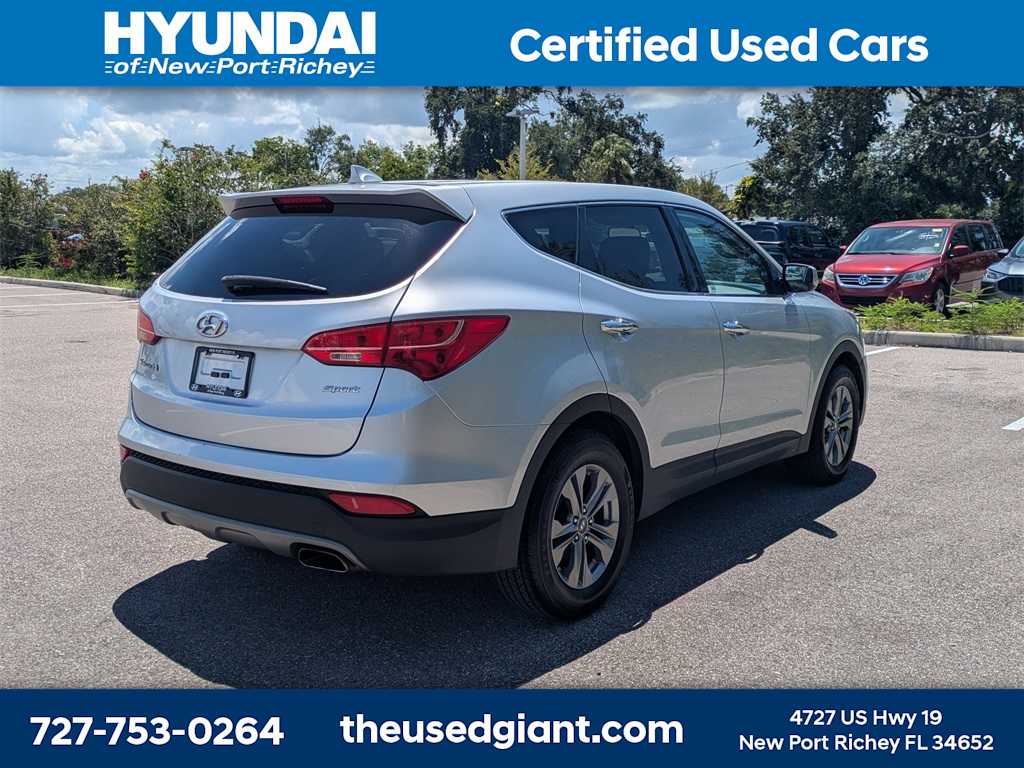 Thumbnail: 2016 Hyundai Santa Fe - 5