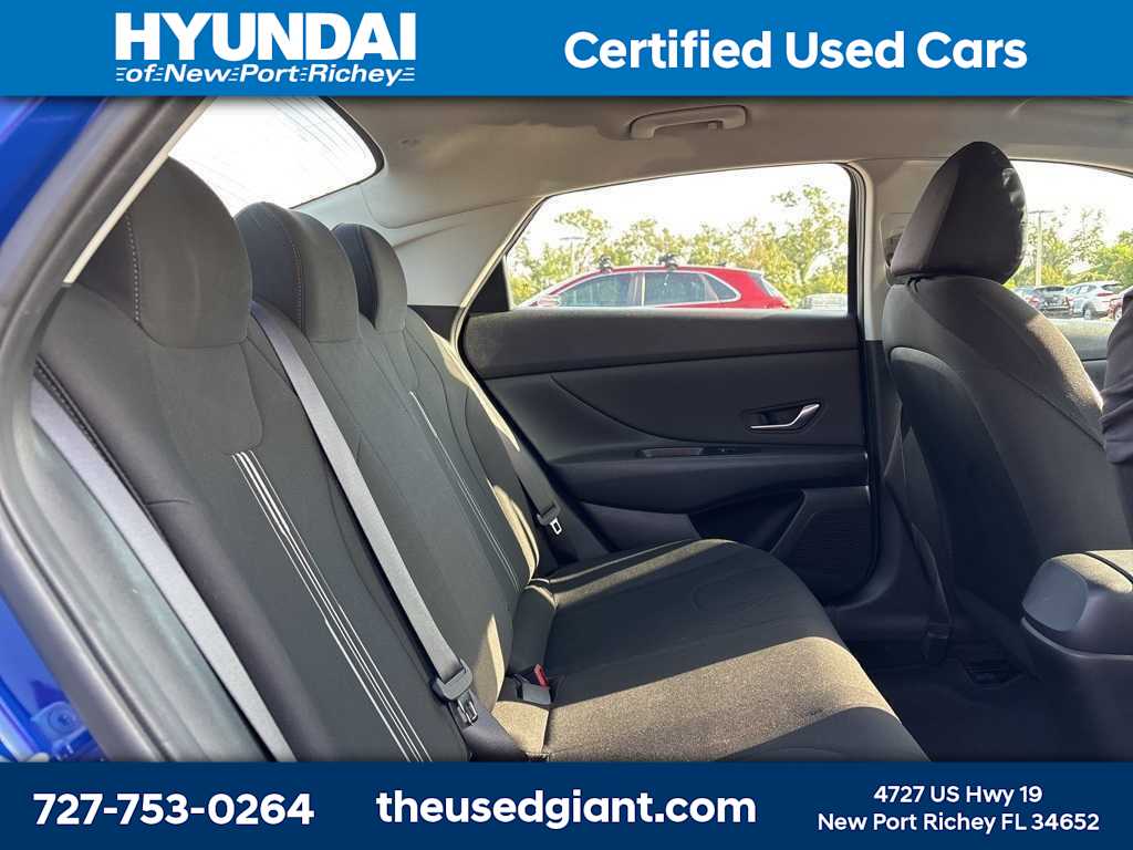 Thumbnail: 2022 Hyundai Elantra - 7
