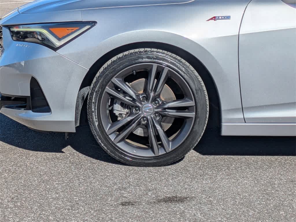 Thumbnail: 2023 Acura Integra - 10