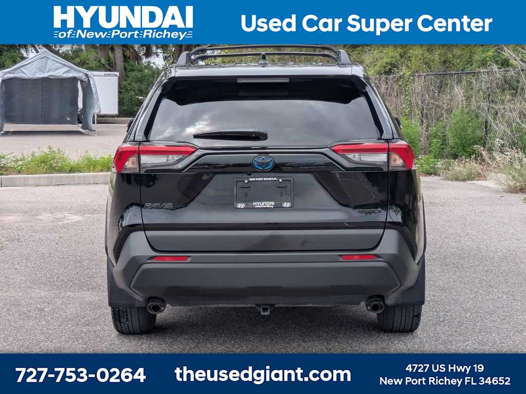 Thumbnail: 2024 Toyota RAV4 - 4