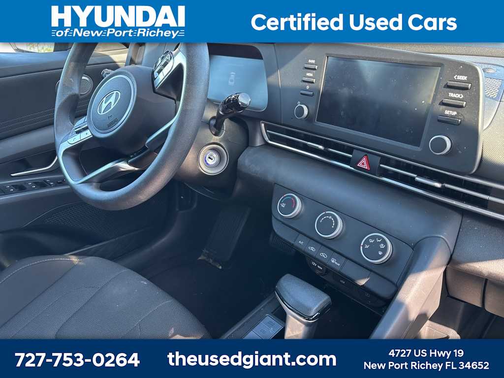 Thumbnail: 2024 Hyundai Elantra - 6