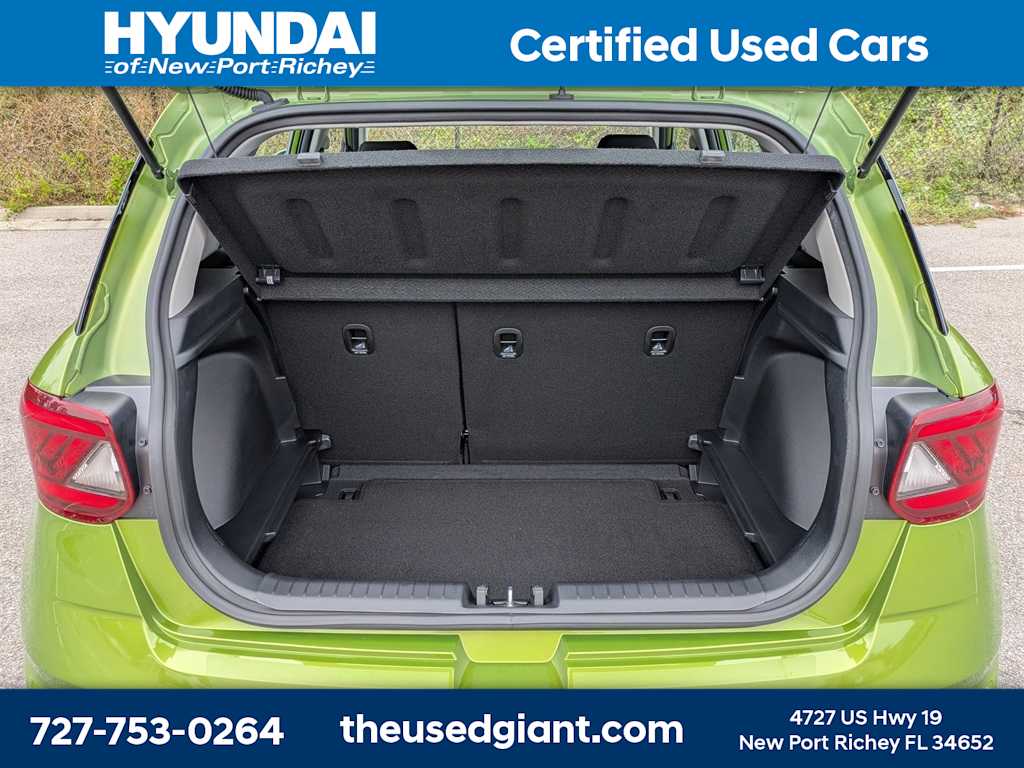 Thumbnail: 2023 Hyundai Venue - 12