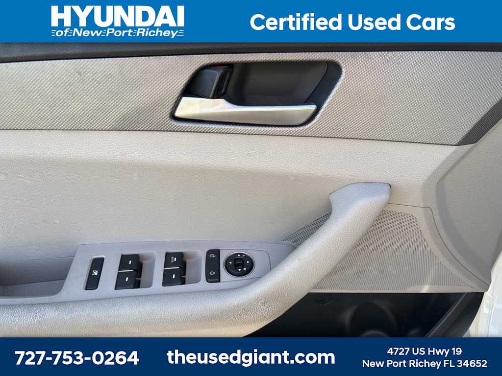 Thumbnail: 2019 Hyundai Sonata - 10