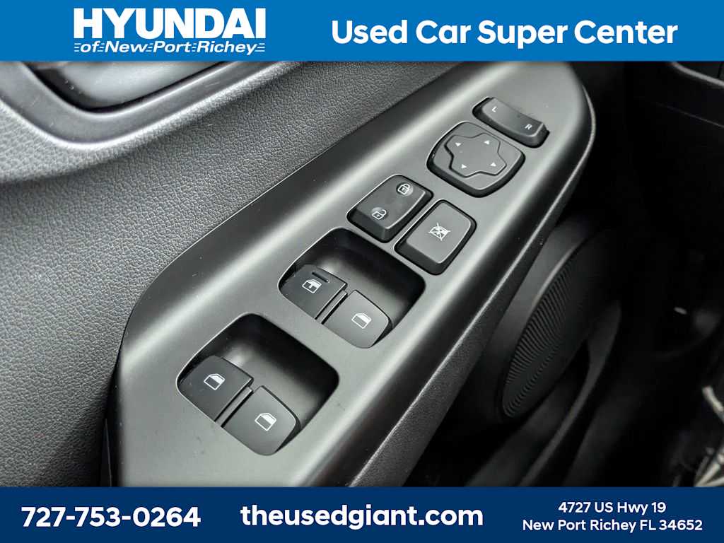 Thumbnail: 2021 Hyundai Kona - 25