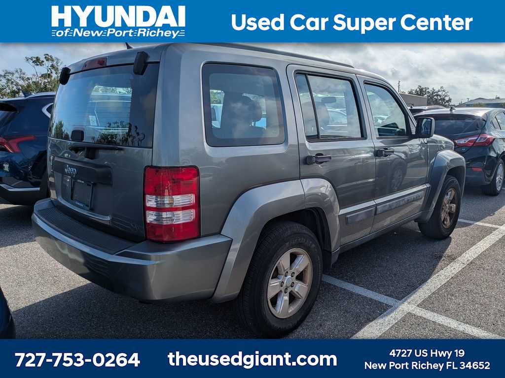 Thumbnail: 2012 Jeep Liberty - 2