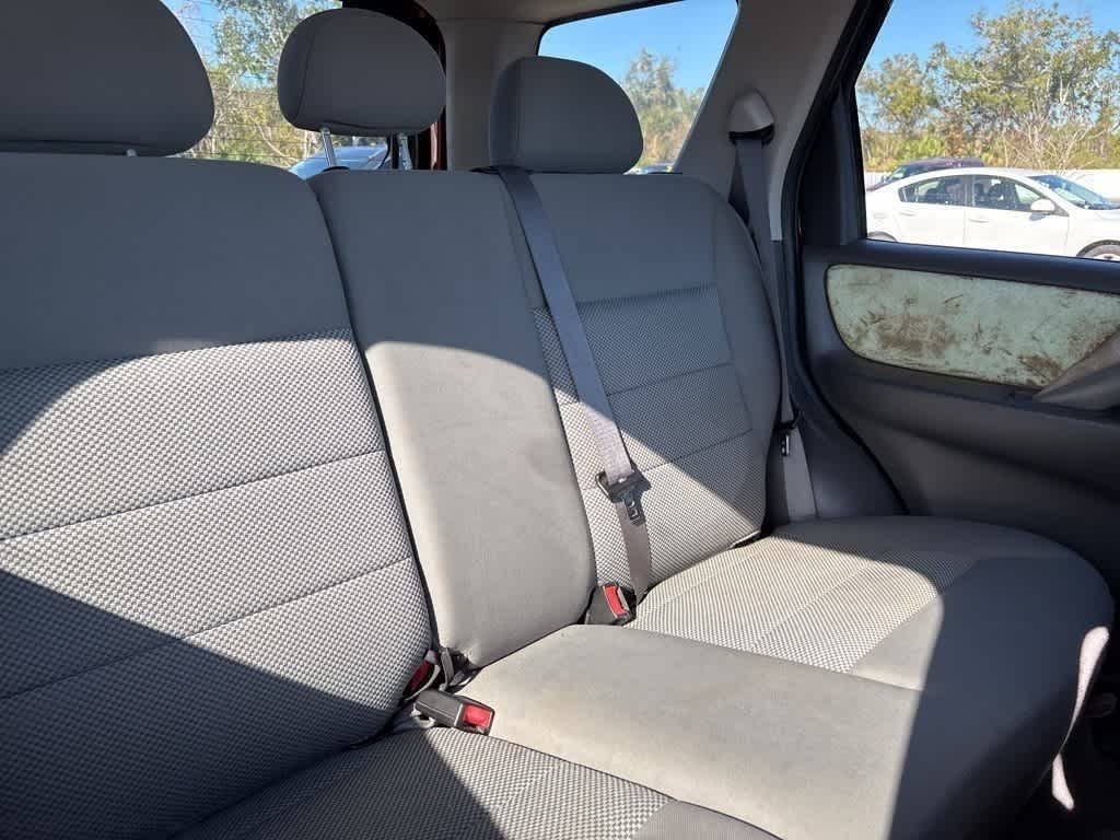 Thumbnail: 2006 Ford Escape - 9