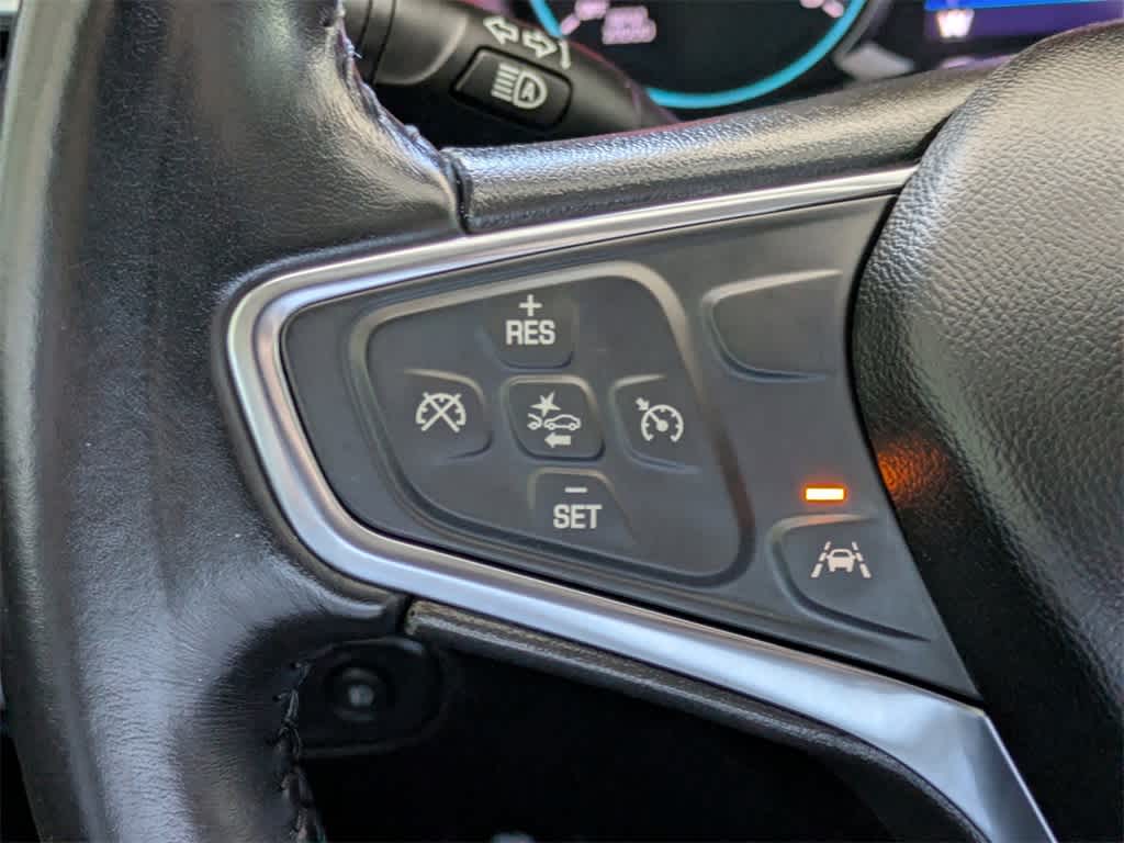 Thumbnail: 2021 Chevrolet Equinox - 33