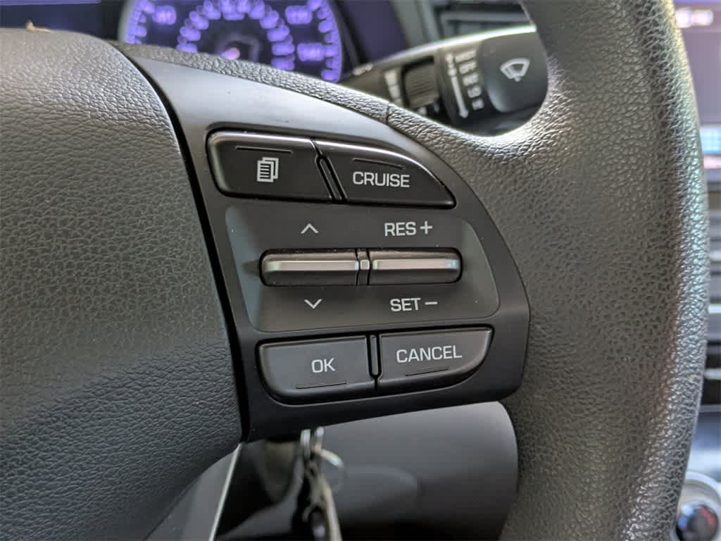 Thumbnail: 2020 Hyundai Elantra - 25