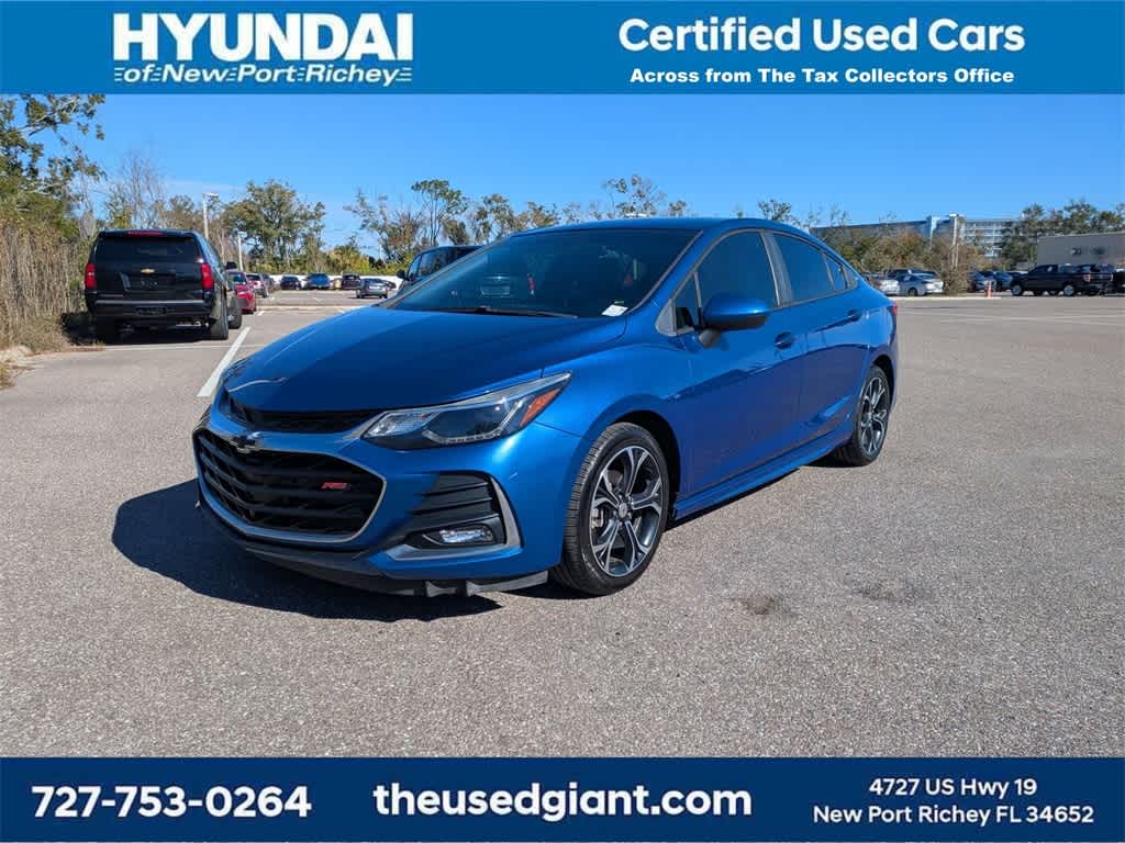 Thumbnail: 2019 Chevrolet Cruze - 1