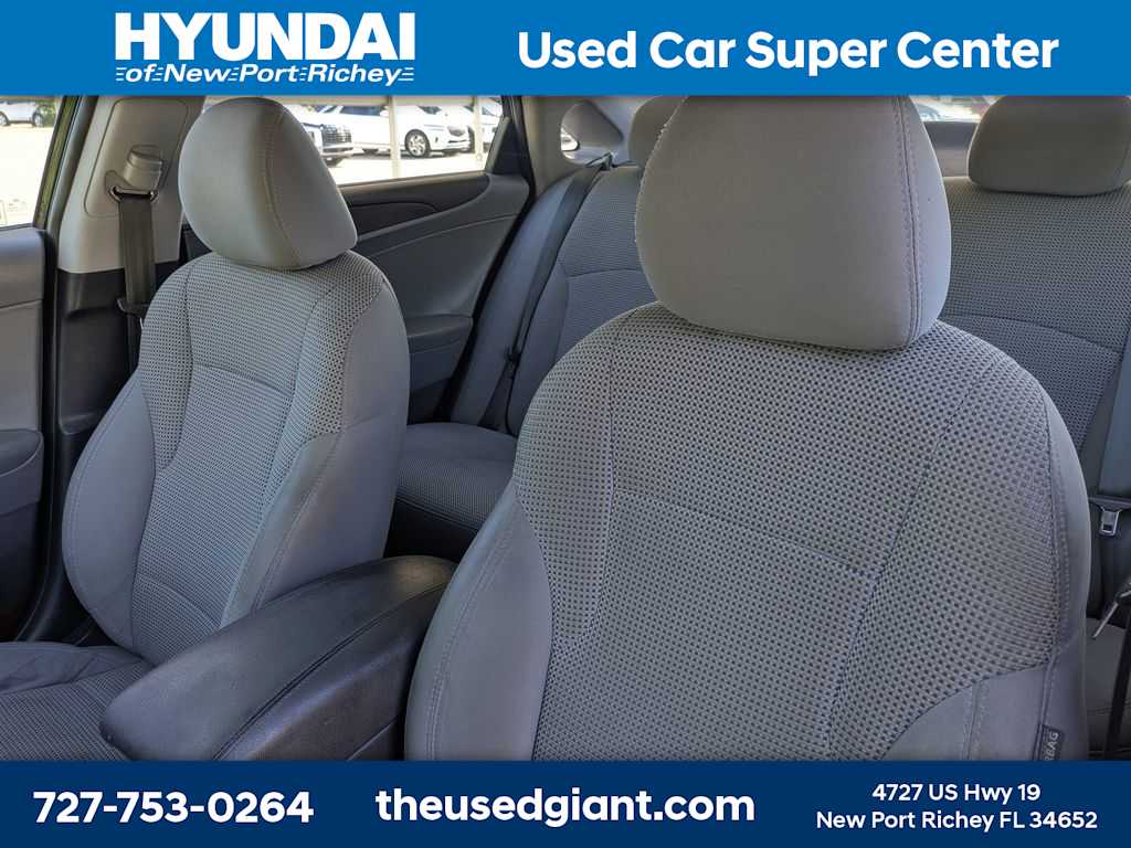 Thumbnail: 2012 Hyundai Sonata - 7